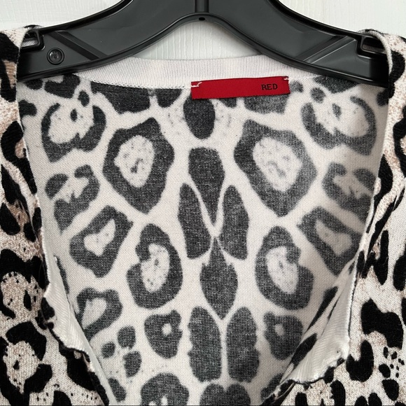 LEOPARD PRINT CARDIGAN SWEATER - Picture 5 of 10
